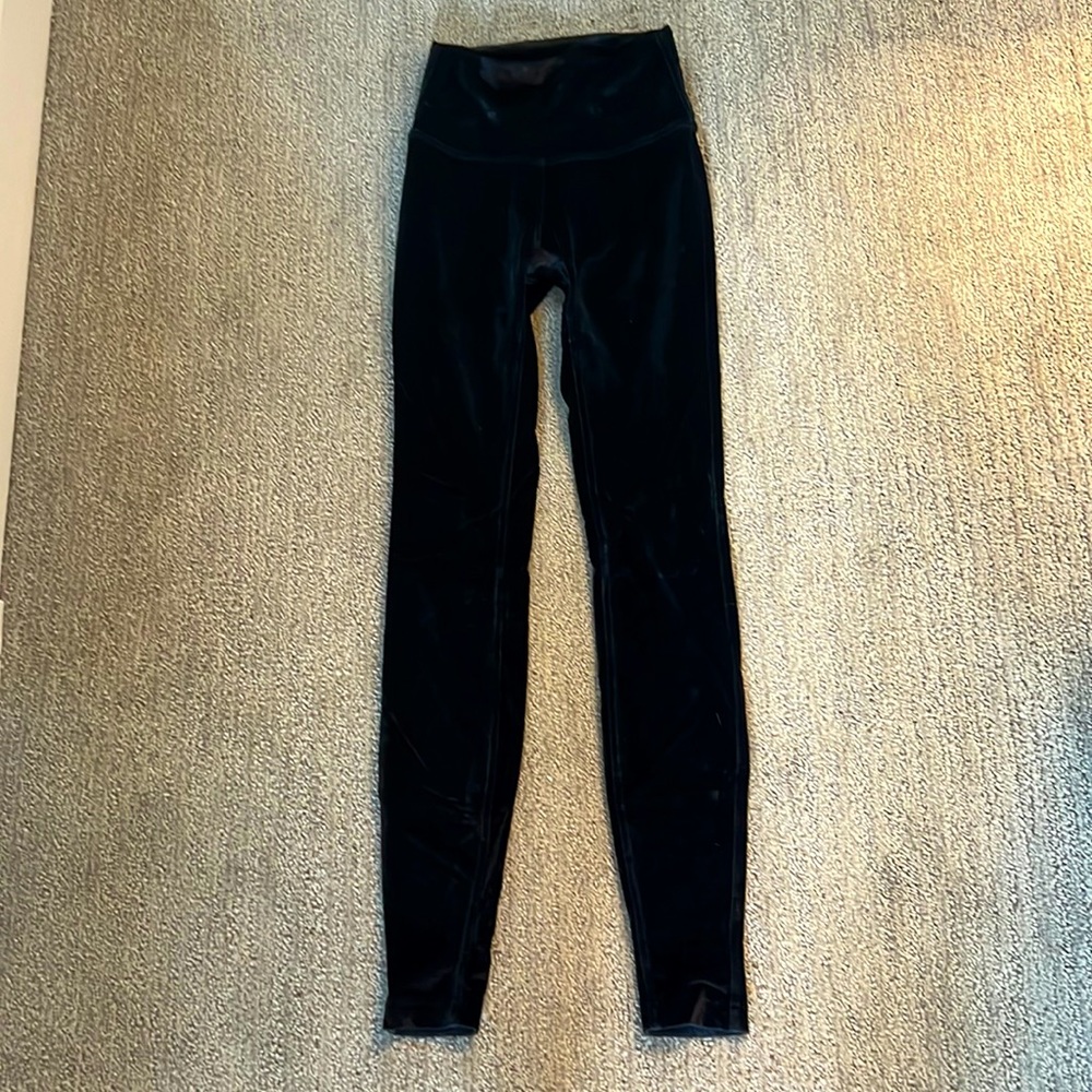 Lululemon velvet wunder under leggings